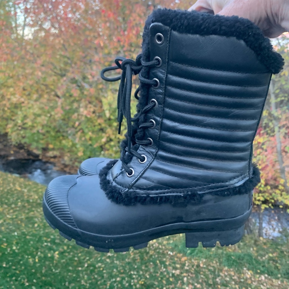 HUNTER shearling lined rain boots